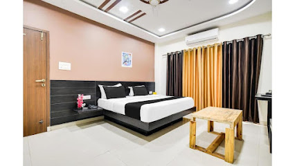 Super Collection O Indore Near Omax City 1