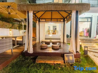 Weizhou lsland suxihuajian SeaView Hotel