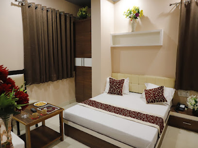 HOTEL ROYAL SUITES
