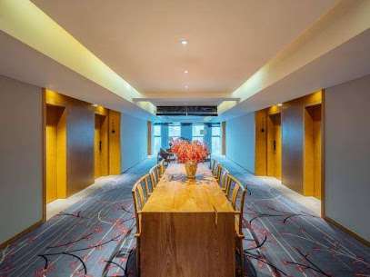Qian na Hotel