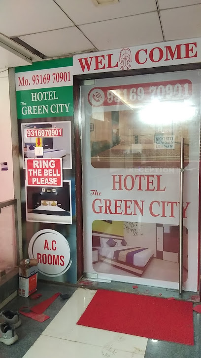 Hotel The Greencity l Hotel in Pal l Rooms in Pal