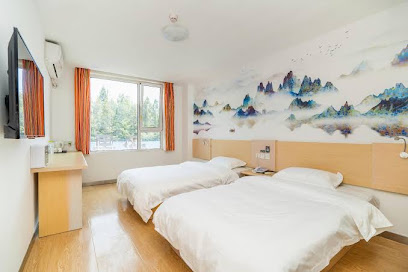 Pinecone cultural tourism hotel