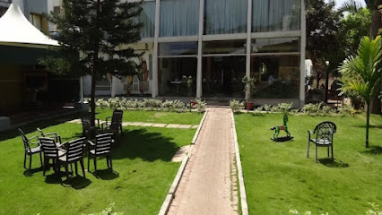 Online Suites Hotel
