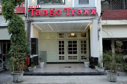 Tango Traxx Hotel