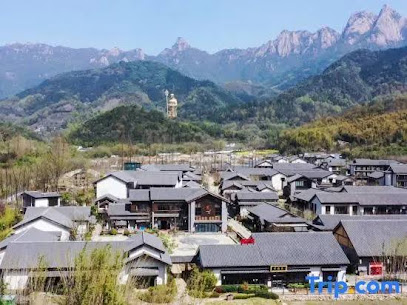 Jiuhuashan MoMc Hotel