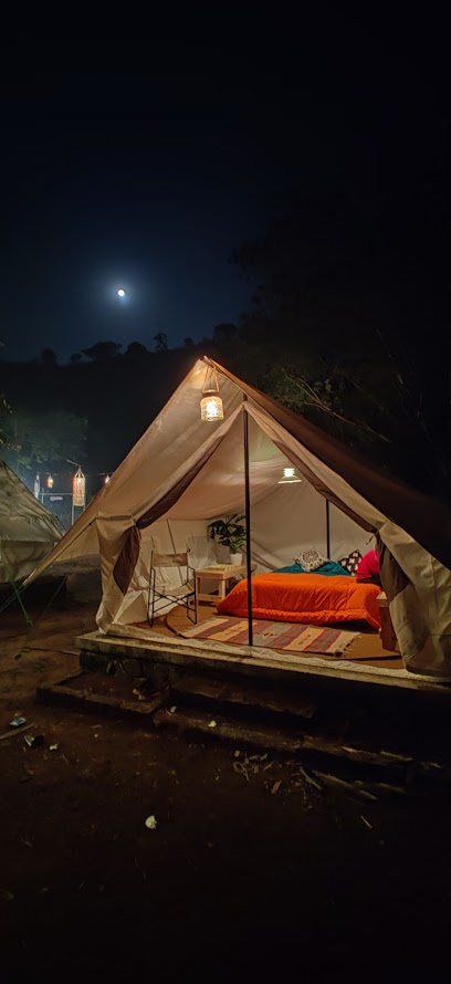 Moonstone Hammock Pawna