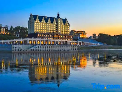 YINJIAN JIANGUO HOTEL HEIHE