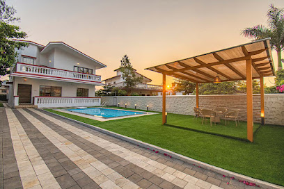 StayVista at Brookvale Cottage | Premium Cottage with Swimming Pool in Lonavala