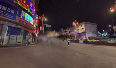 富豪大酒店停车场