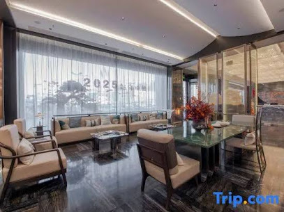Yuzhong Lanke International Hotel