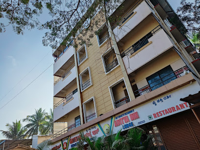 Super Townhouse Oak by OYO Dharwad New Bus Terminal Formerly Hotel Aditya Inn