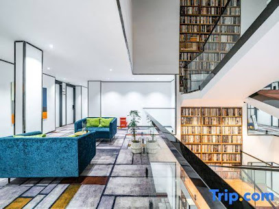 Daocheng Yading Chujian Art Hotel