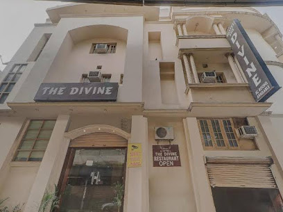 Capital O Hotel Divine