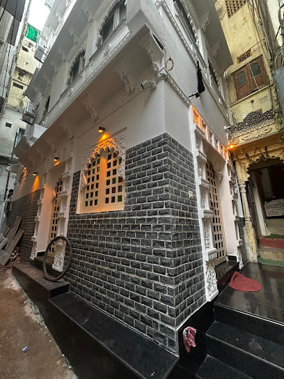 THE WHITE HOUSE ON LAKE PICHOLA (TWH)