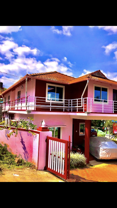 HOLIDAY HOMESTAY