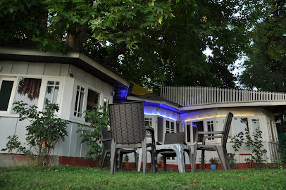 Nigeen Lodge
