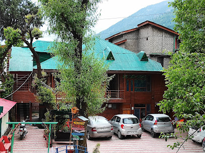 Hotel The 1965 Mall Road Manali: Rooms, Bikes, Taxi