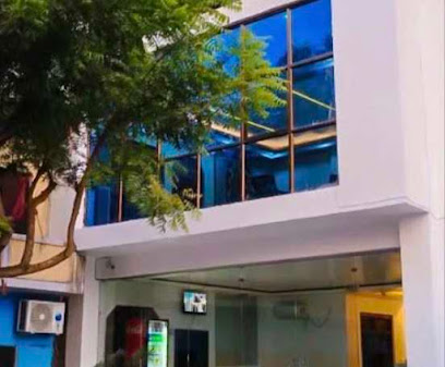 Hotel O Rama Palace Ayodhya