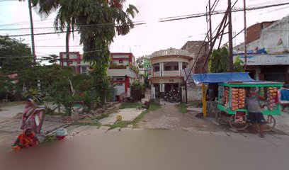 Shiv Murti Hotel