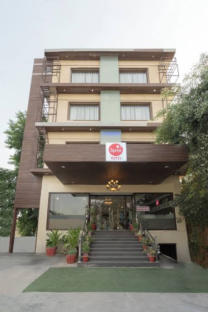 Hotel The Agra Grande