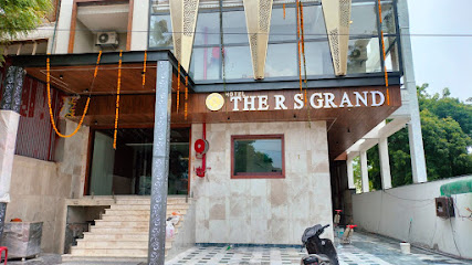 Hotel The R S grand