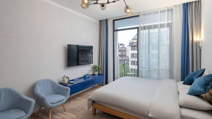 Floral Hotel Dear Inn