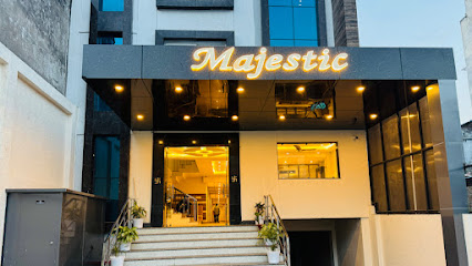 Majestic - Best Hotel in Charbagh | Affordable Hotel in Charbagh | Best Hotel Near me ||