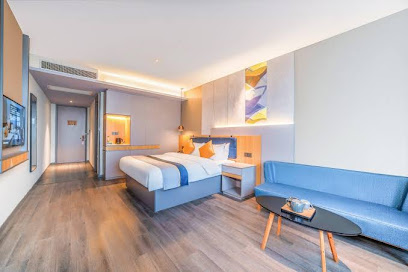 Home Inn Selected