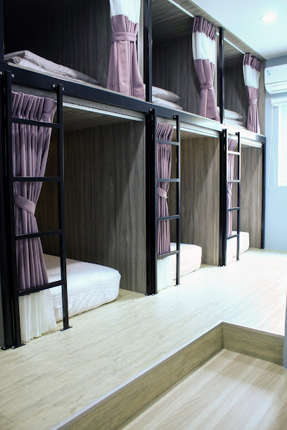 自由空間旅宿 freezone hostel