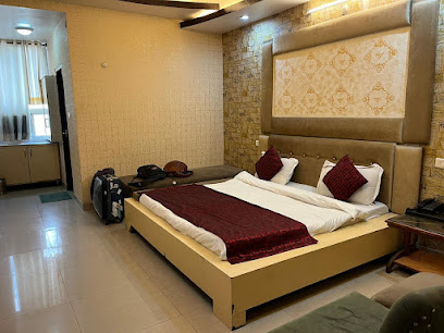 Hotel Seven Seas 279/56 pandariba road Lucknow