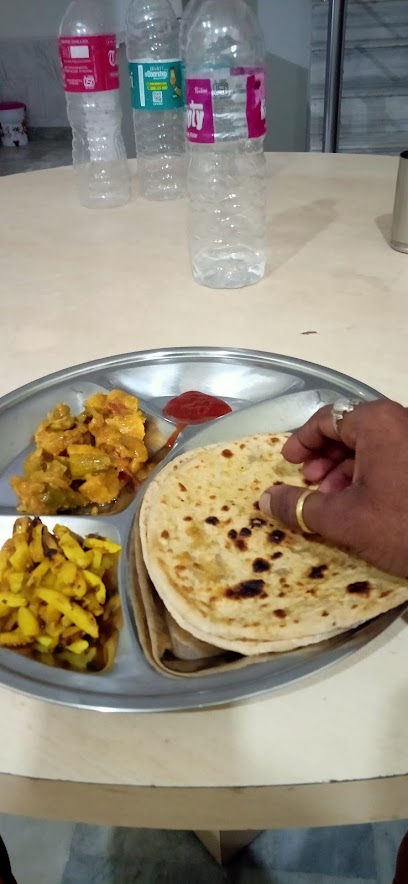 Hotel ratan parkash