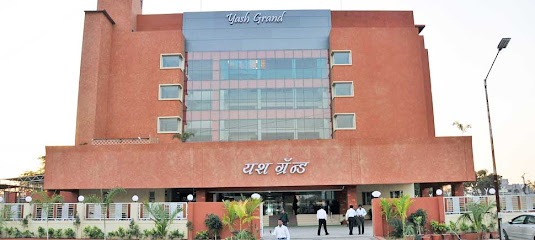 Hotel Yash Grand