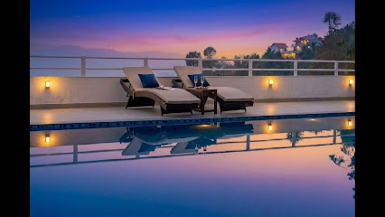 StayVista at IRIS W/ Outdoor Pool