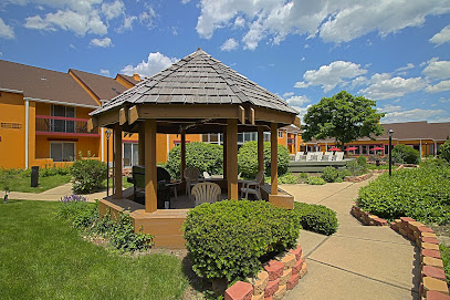 Chicago Club Inn Suites