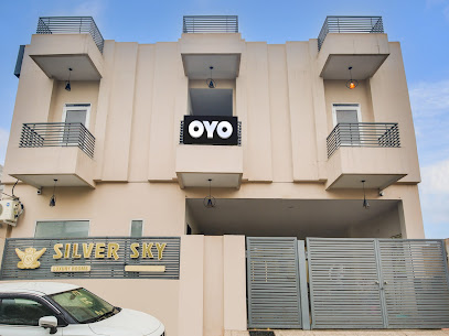 Super Hotel O by OYO Neopolis Mall Ludhiana Silver Sky