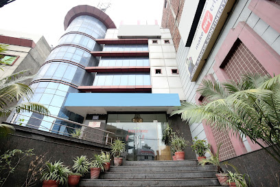 Hotel O by OYO Aaditya Continental