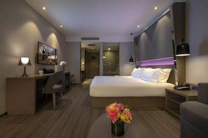 Orange Changsha Yanghu New City Metro Station Hotel