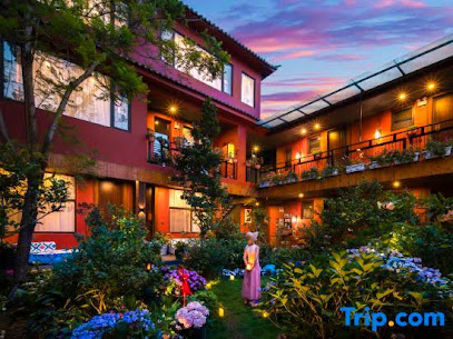 Yanxiu Mountain residence