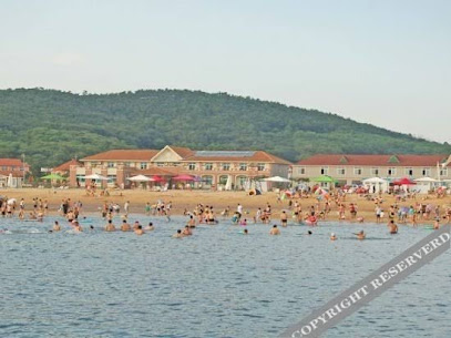 Golden Beach Holiday Hotel