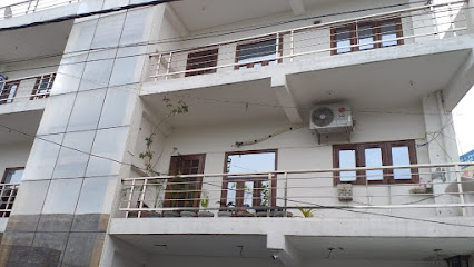 Dehra Roadies Homestay - homestay in dehradun, rooms in dehradun, budget hotel in dehradun