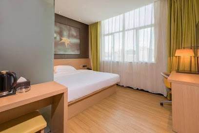 Yinglun Hotel