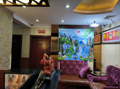 Quxian Jinhong Hotel