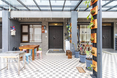 小品包棟民宿/宜蘭包棟推薦/近傳藝中心/親水公園/羅東夜市/親水海邊/4-18人的小包棟與多人包棟/烤肉．電動麻將．唱歌．桌遊