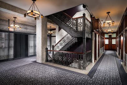 Staypineapple, An Iconic Hotel, The Loop Chicago
