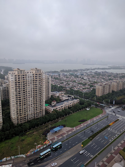 Suzhou Chateau-Regency Hotel