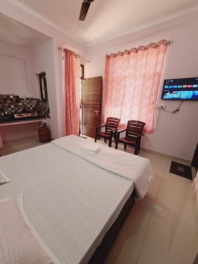 R Square Girls PG and Homestay