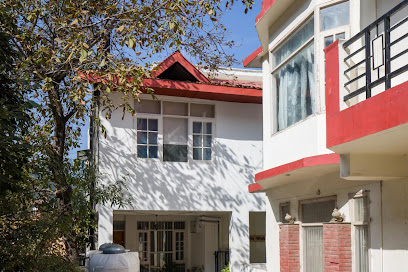 Alaya Stays by ELIVAAS Walnuts Homestays - Villa in Kasauli | 3 BHK Villa with Gazebo