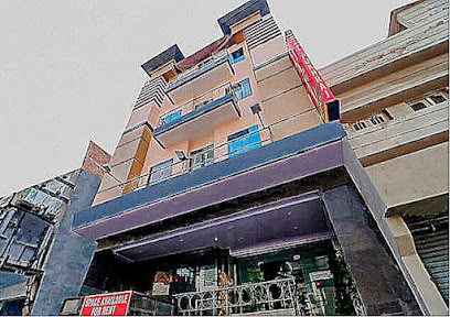 OYO 79423 Hotel Pukhraj