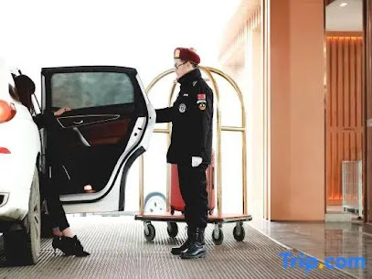 Mango One Huayue Hotel