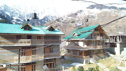 OYO Home 37038 Delightful Studio Stay Shanag